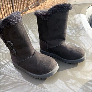 Kohl's Black Faux Fur Boots